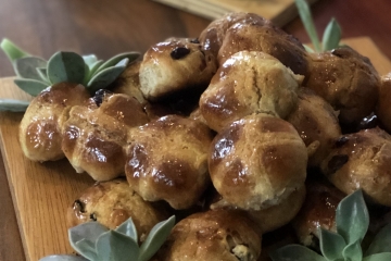 Can you smell the Easter weekend? 